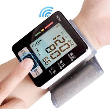手腕式电子血压仪
